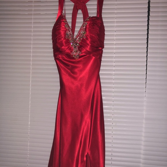 Prom dress - Picture 3 of 3